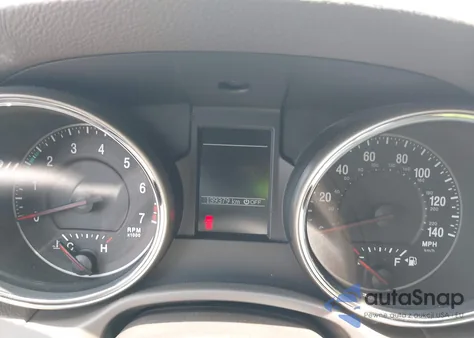 2011 Jeep Grand Cherokee Laredo z USA, uszkodzony, nr VIN 1J4RR4GG0BC713919